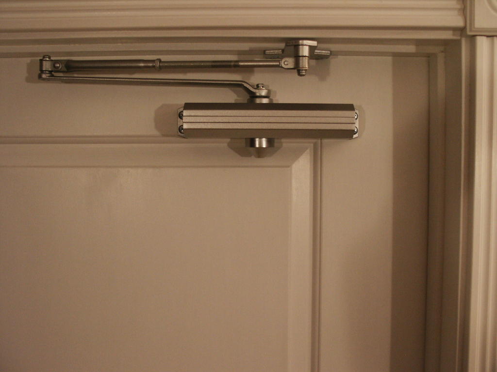 Reliable Automatic Door  Closers  Services In McAllen